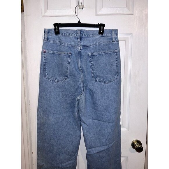 BDG Urban Outfitters Baggy Boyfriend Medium Wash Denim Distressed Size 32 - Picture 7 of 11